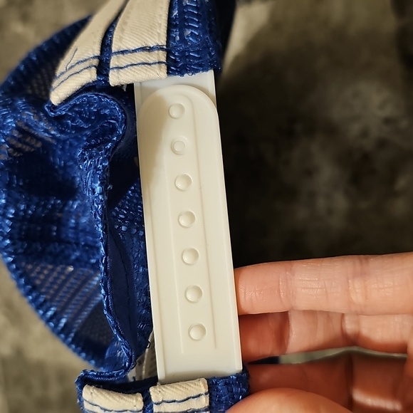 Budlight Hat - Picture 3 of 5